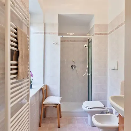 Castagneri Hillview Villa *