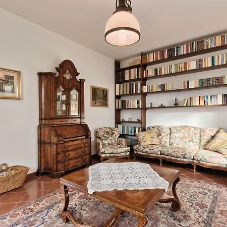 Castagneri Hillview *