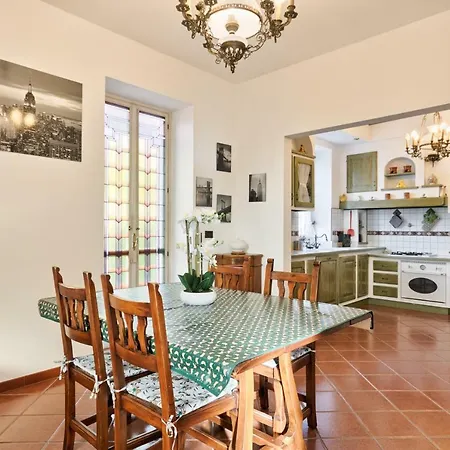 Villa Castagneri Hillview Turin